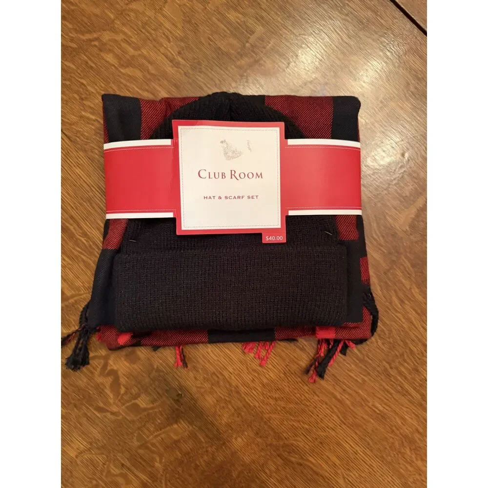 NWT CLUB ROOM SCARF AND HAT SET